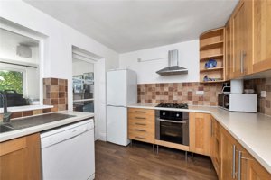 Cambridgeshire, CB4 3NB picture 4