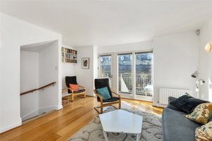 Cambridgeshire, CB5 8AW picture 3