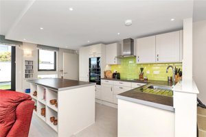 Cambridgeshire, CB5 8JF picture 4