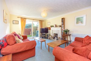 Ely, CB6 3UT picture 2