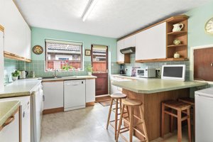 Newmarket, Suffolk, CB8 8ST picture 2