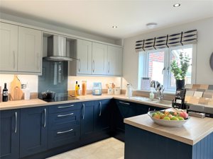 Norfolk, NR13 4RT picture 3