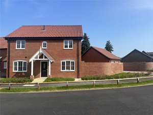 Norfolk, NR13 4RT picture 1