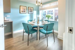 Holt, NR25 6EW picture 6