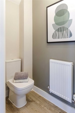 Holt, NR25 6EW picture 5