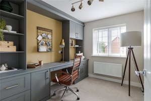 Holt, NR25 6EW picture 6