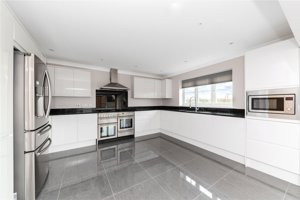 Barkway, Royston, SG8 8DF picture 3