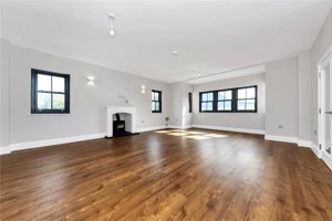 Royston, Cambridgeshire, SG8 0BQ picture 5