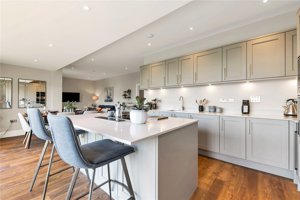 Royston, Cambridgeshire, SG8 0BQ picture 3