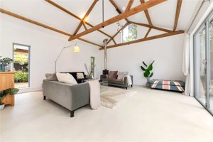 Royston, Cambridgeshire, SG8 6BX picture 2