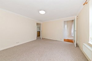 Royston, SG8 6BX picture 3