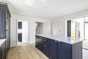 Cambridgeshire, SG8 5HT picture 6