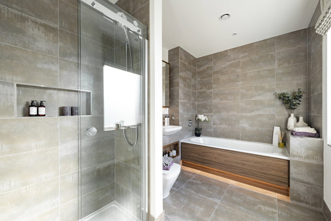 The Avenue - 4 bed show home - bathroom