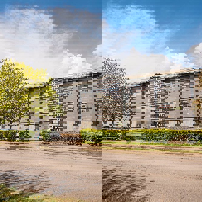 A.SMY_MERLINPLACE247