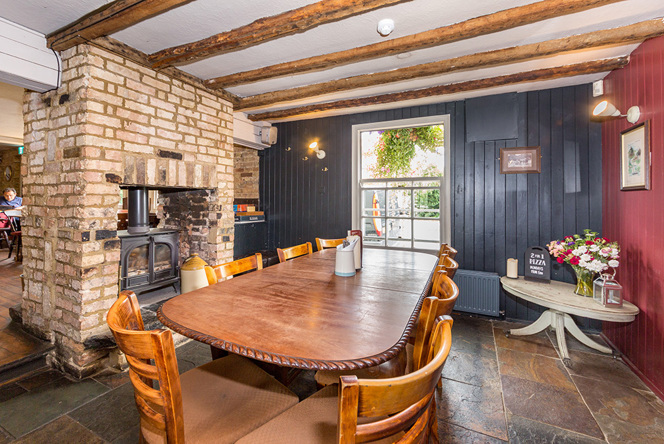 cw - the red bull-005